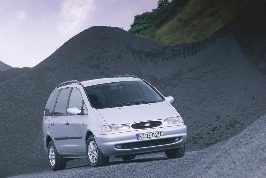  Ford Galaxy 2000 года  (фото 23 из 87)